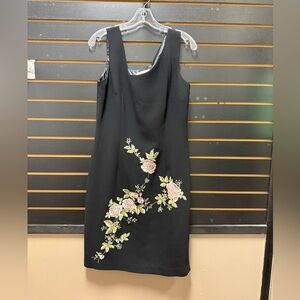 Studio I Black Floral Embroidered Shift Dress Size 10